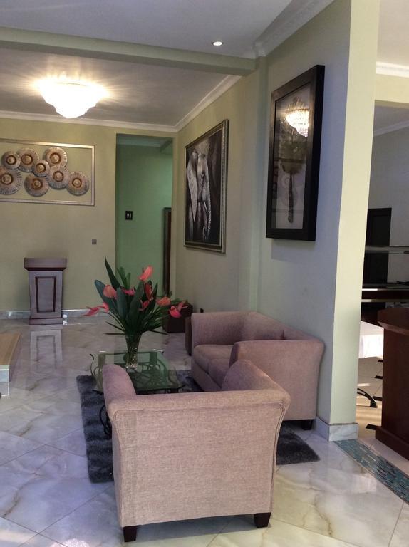 Sherbourne Hotel Kitwe Extérieur photo