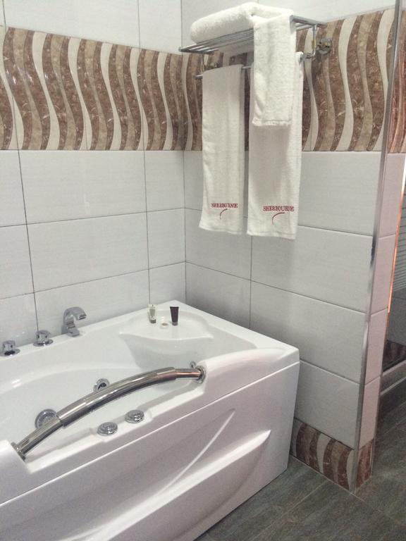 Sherbourne Hotel Kitwe Extérieur photo