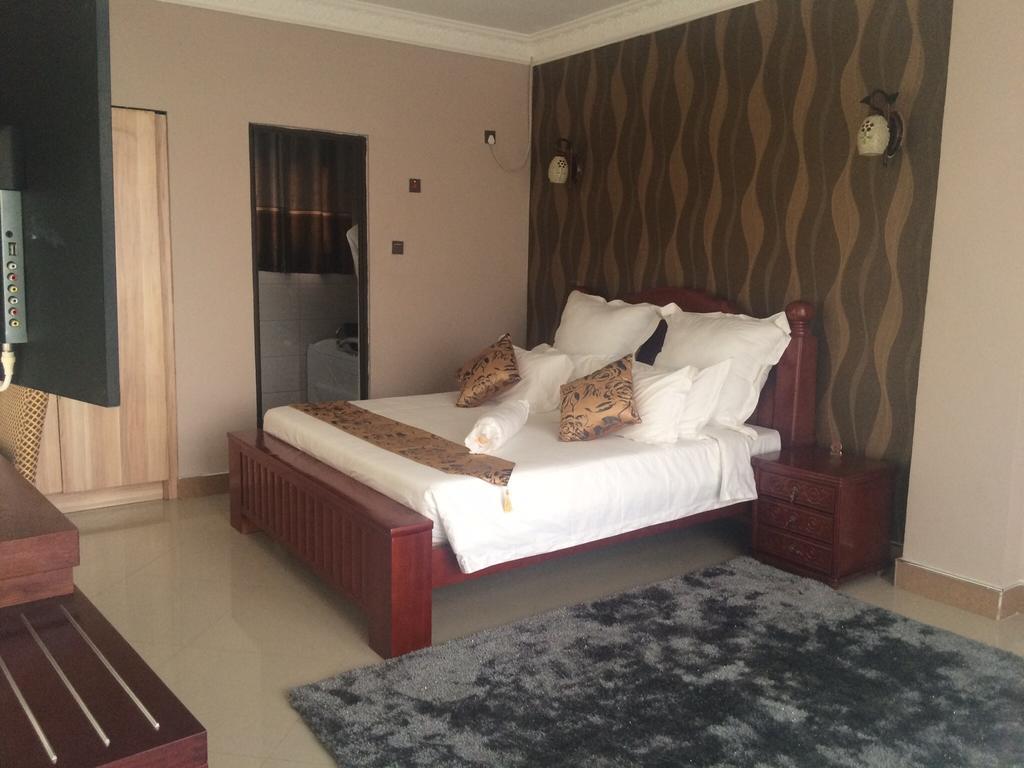 Sherbourne Hotel Kitwe Extérieur photo